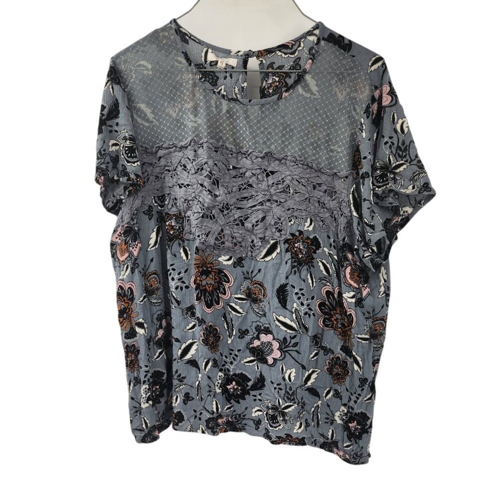 MAURICES Floral Short Sleeve Top Womens Size Extra Large XL